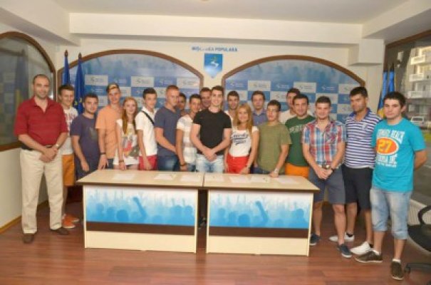 Tinerii de la FC Constanţa au plecat la Mişcarea Populară